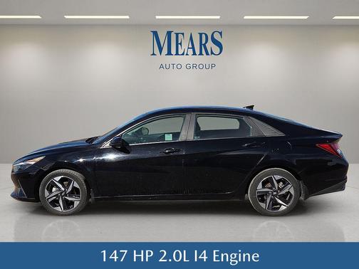2023 Hyundai ELANTRA SEL