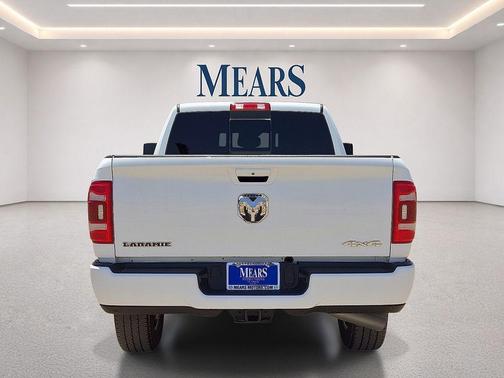 Bright White Clearcoat 2024 RAM 2500 Laramie Crew Cab 4x4 6'4' Box