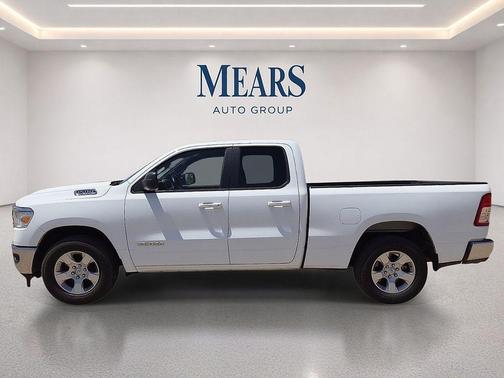 Bright White Clearcoat 2022 RAM 1500 Big Horn/Lone Star