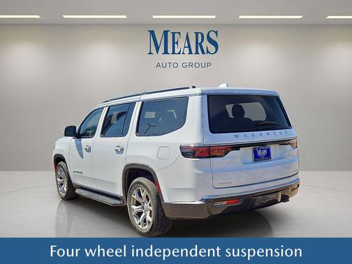 2022 Jeep Wagoneer Series II 4x4