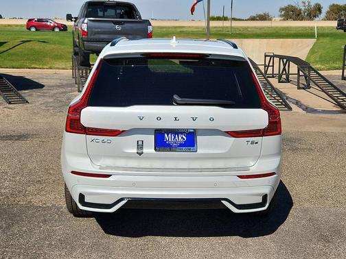 2025 Volvo XC60 Plug-In Hybrid T8 Plus