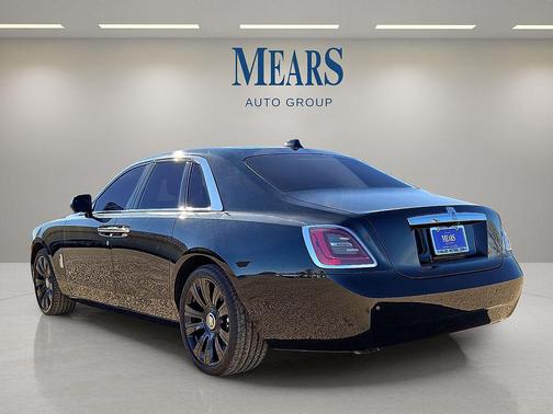 2023 Rolls-Royce Ghost 