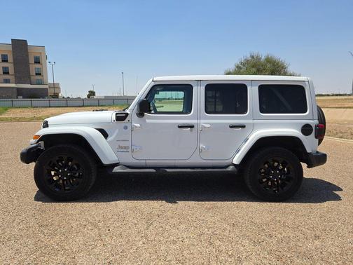 Bright White Clearcoat 2021 Jeep Wrangler Unlimited 4xe Sahara