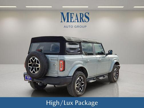 2024 Ford Bronco Outer Banks