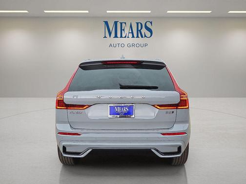 Vapour Grey Metallic 2026 Volvo XC60 B5 Core