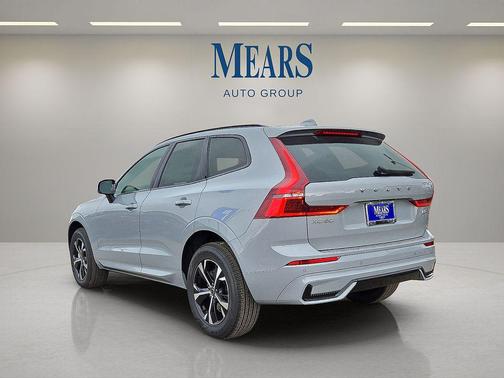 Vapour Grey Metallic 2026 Volvo XC60 B5 Core
