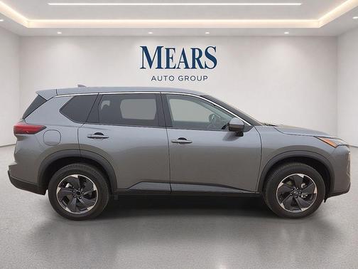 Gun Metallic 2024 Nissan Rogue SV