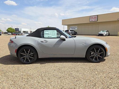 Aero Gray Metallic 2026 Mazda MX-5 Miata Grand Touring
