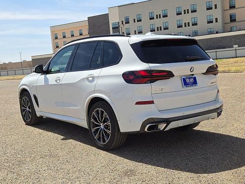 2026 BMW X5 sDrive40i