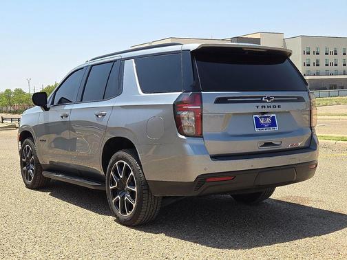2023 Chevrolet Tahoe 4WD RST