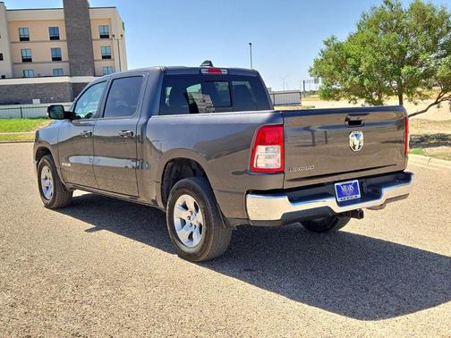 Granite Crystal Metallic Clearcoat 2022 RAM 1500 Big Horn/Lone Star