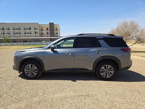 Gun Metallic 2025 Nissan Pathfinder SV 4WD