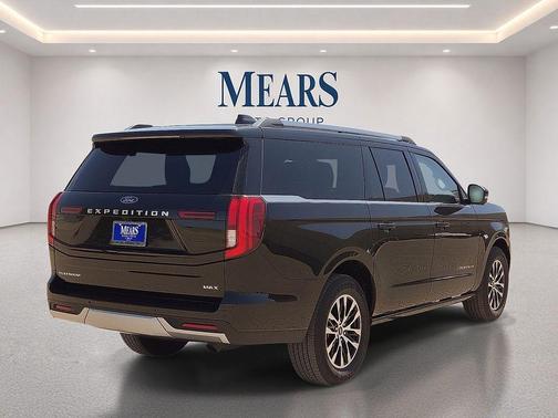 AGATE BLACK METALLIC 2025 Ford Expedition Max Platinum