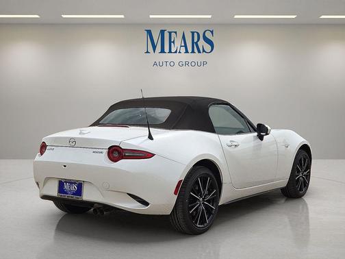 Snowflake White Pearl Mica 2026 Mazda MX-5 Miata Grand Touring