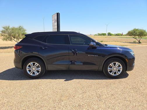 Midnight Blue Metallic 2020 Chevrolet Blazer 2LT