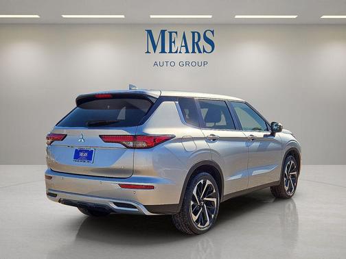 2024 Mitsubishi Outlander SE Black Edition S-AWC