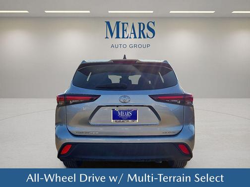 2024 Toyota Highlander LE