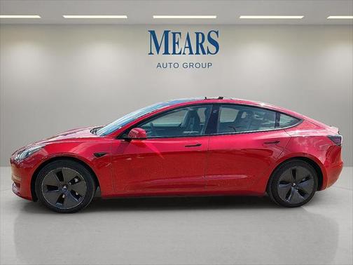 2022 Tesla Model 3 Standard Range
