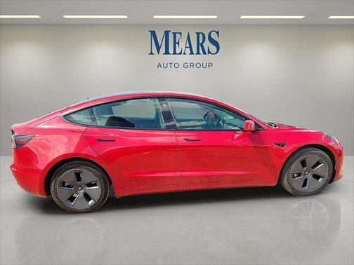 2022 Tesla Model 3 Standard Range