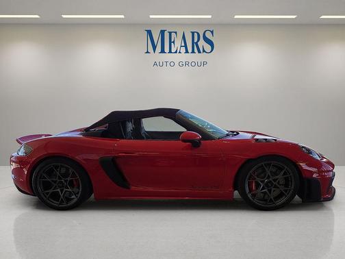 2025 Porsche 718 Spyder RS