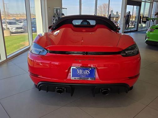 2025 Porsche 718 Spyder RS