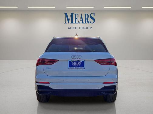 2021 Audi Q3 45 S line Premium