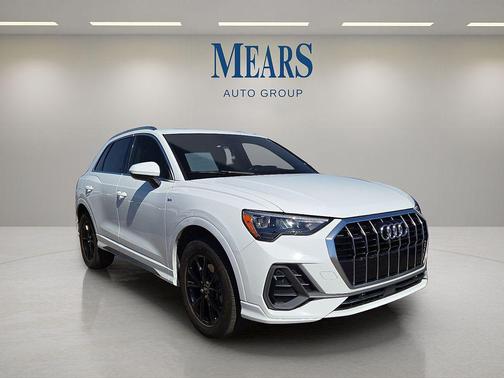 2021 Audi Q3 45 S line Premium