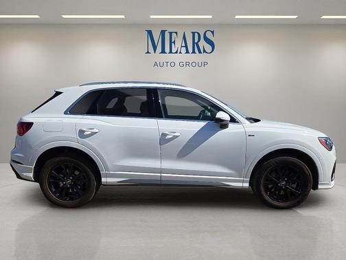 2021 Audi Q3 45 S line Premium