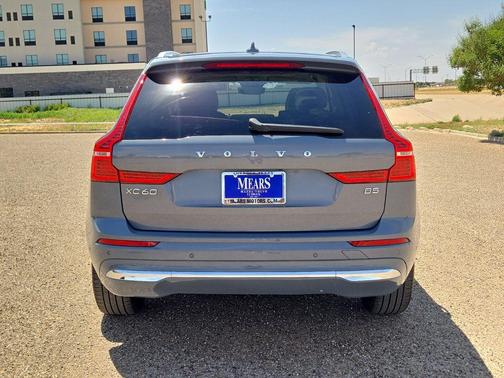 Thunder Grey Metallic 2023 Volvo XC60 B5 Plus Bright Theme