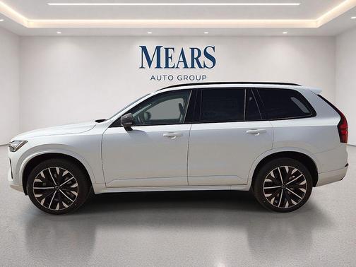 Crystal White Pearl 2026 Volvo XC90 Ultra Dark Theme, B6 AWD Gas (mild hybrid), Gasoline, 7 Seats