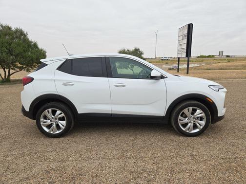 Summit White 2025 Buick Encore GX Preferred