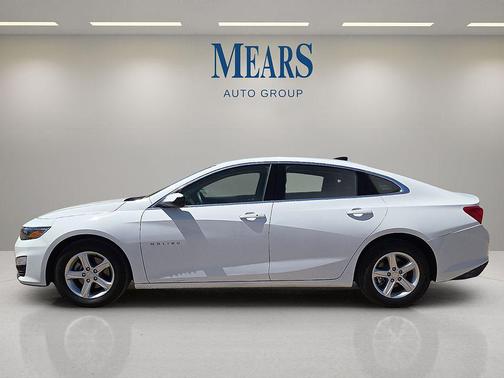 Summit White 2025 Chevrolet Malibu 1LS