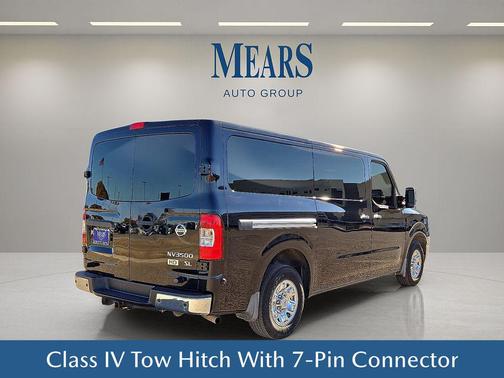 2016 Nissan NV Passenger NV3500 HD SL V8