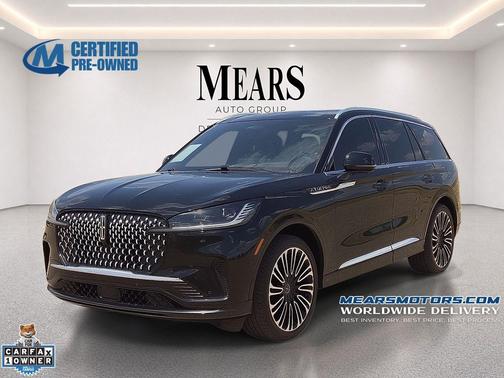 Infinite Black Metallic Clearcoat 2025 Lincoln Aviator Black Label AWD