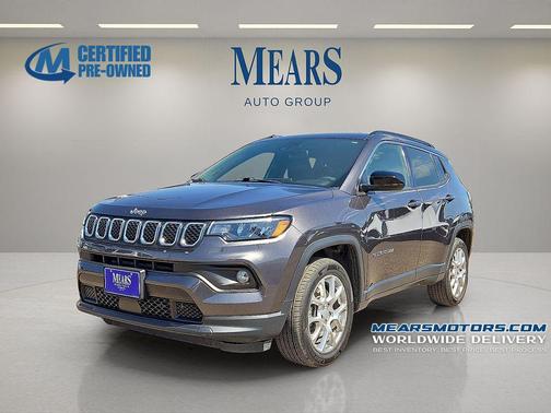 2023 Jeep Compass Latitude Lux