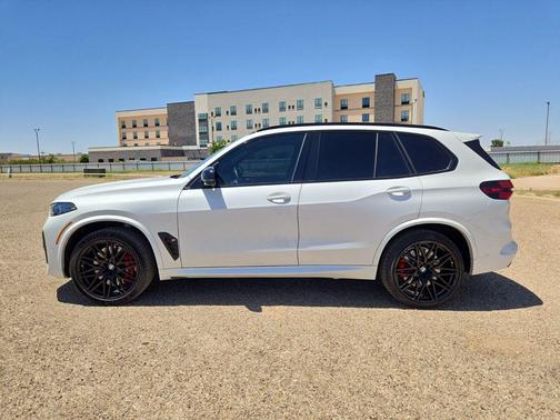 Mineral White Metallic 2025 BMW X5 M Base