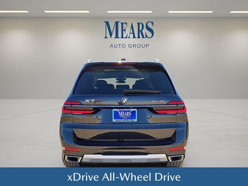 2023 BMW X7 xDrive40i