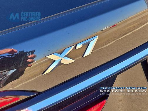 Black Sapphire Metallic 2023 BMW X7 xDrive40i
