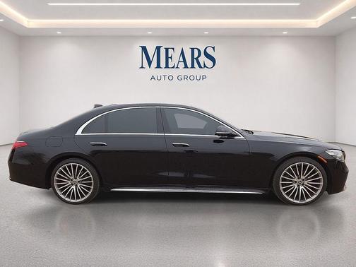 Black 2022 Mercedes-Benz S-Class 4MATIC