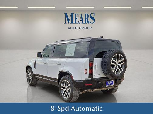 2024 Land Rover Defender 110 P400 X-Dynamic SE