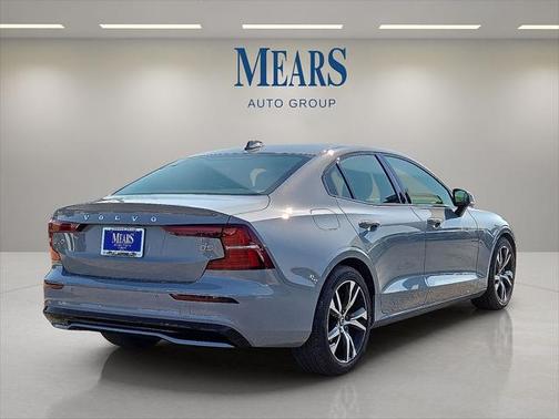2025 Volvo S60 B5 Core