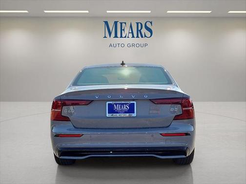 2025 Volvo S60 B5 Core