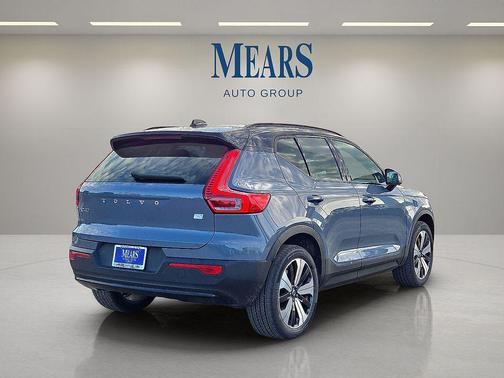 2023 Volvo XC40 Recharge Pure Electric Twin Plus