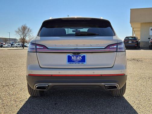 2023 Lincoln Nautilus Standard