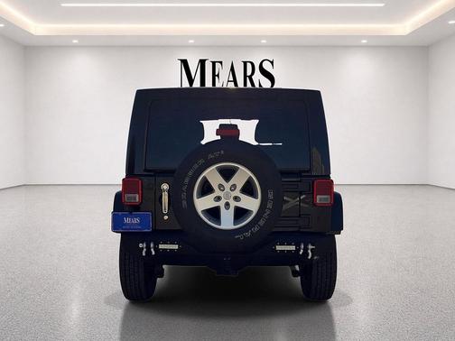 Black Clearcoat 2015 Jeep Wrangler Unlimited Sahara