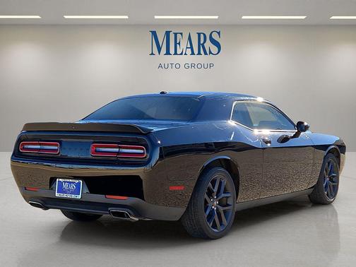 2021 Dodge Challenger SXT