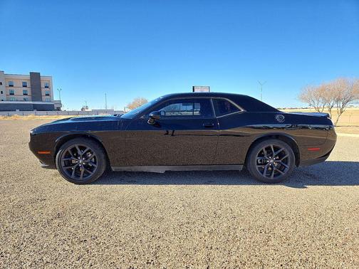 2021 Dodge Challenger SXT