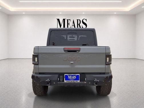 Sting-Gray Clearcoat 2022 Jeep Gladiator Mojave 4x4