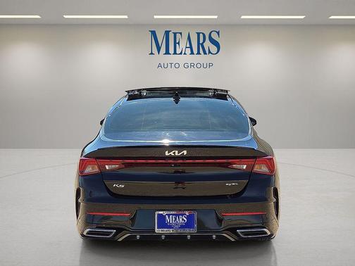 Ebony Black 2022 Kia K5 GT-Line