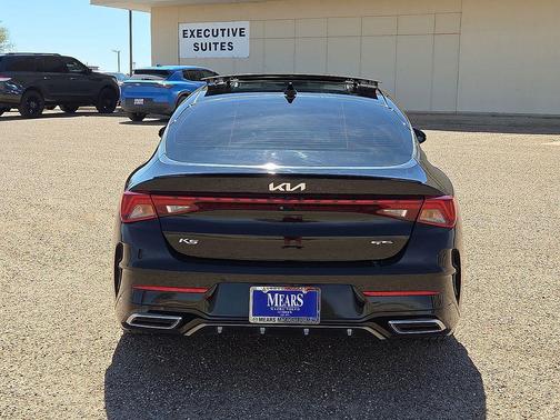 2022 Kia K5 GT-Line